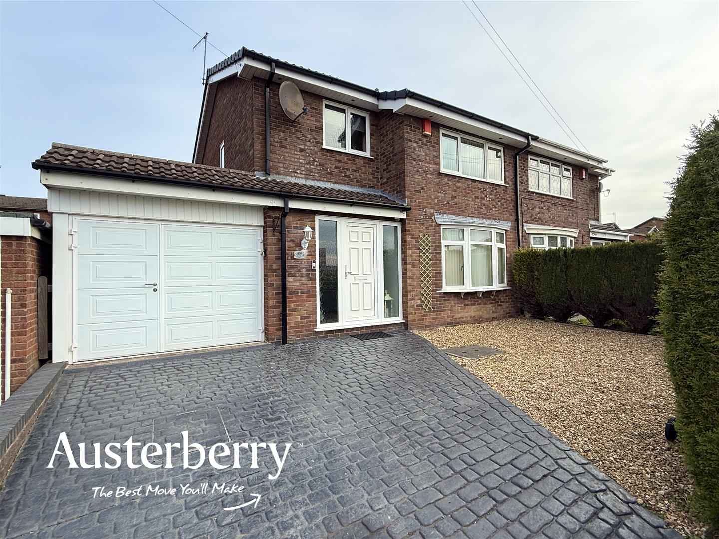3 bed property in Souldern Way, Stoke-On-Trent